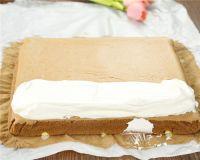 长颈鹿蛋糕卷的做法步骤12