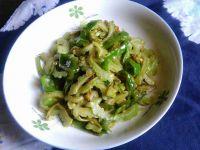 苦瓜炒青椒的做法步骤10