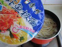 鸡肉金针菇鲜虾面 #小虾创意料理#的做法步骤8