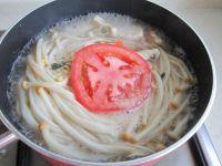 鸡肉金针菇鲜虾面 #小虾创意料理#的做法步骤10