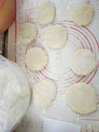 炸糖糕的做法步骤7