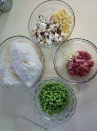 杂蔬肉丝炒饭的做法步骤1