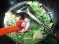 小白菜腊鸡腿煮土豆的做法步骤5