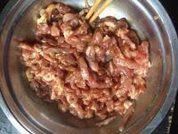 香菇炒肉丝的做法步骤1
