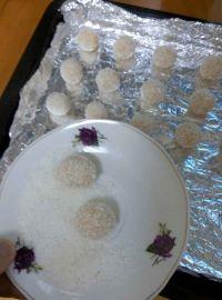 椰蓉球的做法步骤7