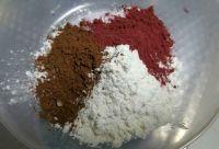 红丝绒戚风蛋糕(8寸)的做法步骤1