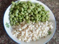 青豆玉米浆的做法步骤1
