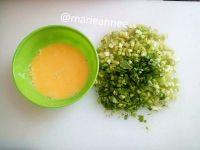 芹菜炒鸡蛋的做法步骤2