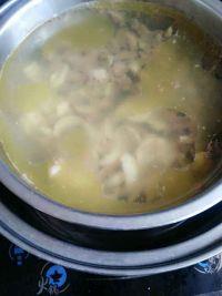 百合猪心汤的做法步骤4