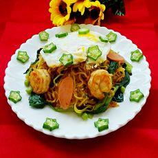 辣炒鲜虾鱼板面#小虾创意料理#