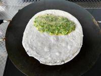 快手韭菜盒子的做法步骤5