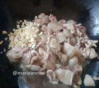 莴笋炒肉的做法步骤3