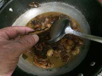 五花肉焖蚝豉的做法步骤11