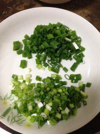 葱油酱香炒饭的做法步骤1