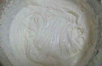 奶酪慕斯蛋糕的做法步骤3