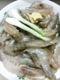 油焖大虾的做法步骤1