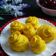 炼乳奶香玫瑰花卷#妙搭新食尚#