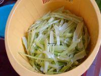 豆豉炒通菜梗的做法步骤3