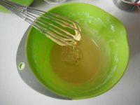 炼奶蔓越莓戚风蛋糕#妙搭新食尚#的做法步骤6