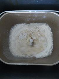 香葱火腿面包的做法步骤2