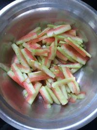 凉拌西瓜皮的做法步骤5