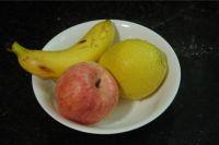 苹果梨香蕉汁的做法步骤1