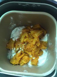 豆沙南瓜饼的做法步骤3