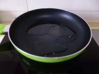 香椿摊鸡蛋的做法步骤4