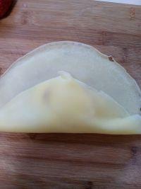 草莓班戟的做法步骤11