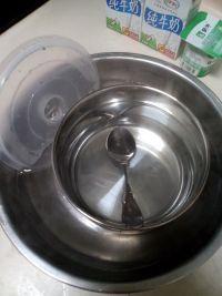 自制水果酸奶的做法步骤1