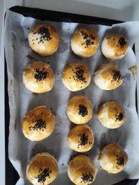 蛋黄酥的做法步骤9