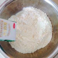 手揉面包的做法步骤3