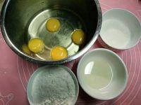 海绵蛋糕的做法步骤1