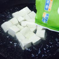 大葱炒豆腐的做法步骤3