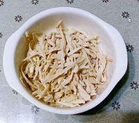 鸡丝棒棒凉面#小虾创意料理#的做法步骤4