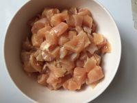 烤箱版鸡米花的做法步骤1