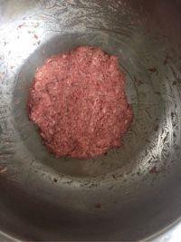 牛肉馅汉堡包的做法步骤4