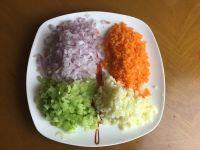 肉酱意大利面的做法步骤2