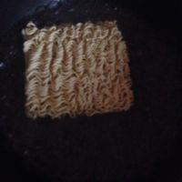 时蔬炒方便面的做法步骤2