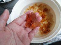 桃胶蔓越莓薏仁羹的做法步骤3