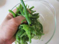 小炒南瓜梗的做法步骤5