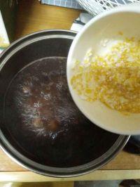 玉米渣花生粥的做法步骤4