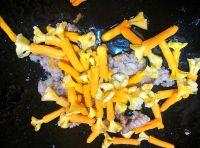 花蕾肉末煎鸡蛋的做法步骤3