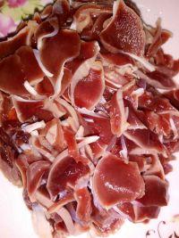 泡菜炒鸡胗的做法步骤2