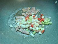 咸肉烧茄子的做法步骤5