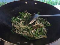 豆芽炒韭菜的做法步骤8