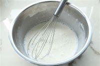 黑白奶牛戚风的做法步骤1