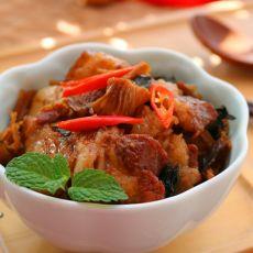 菜干红烧肉