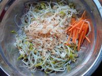 虾皮拌豆芽的做法步骤6