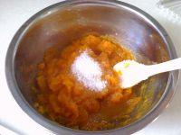 雪花南瓜饼的做法步骤1